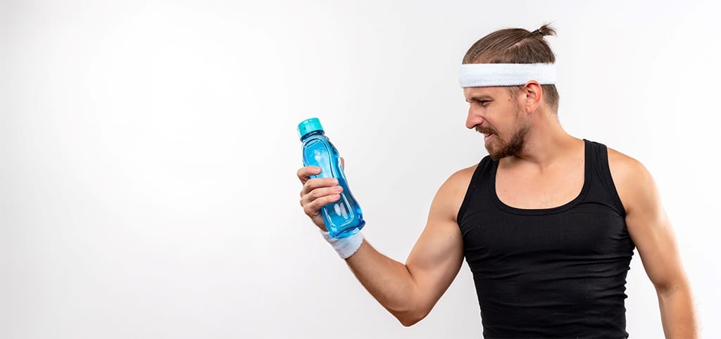 How Much Water Should You Drink with Creatine?
